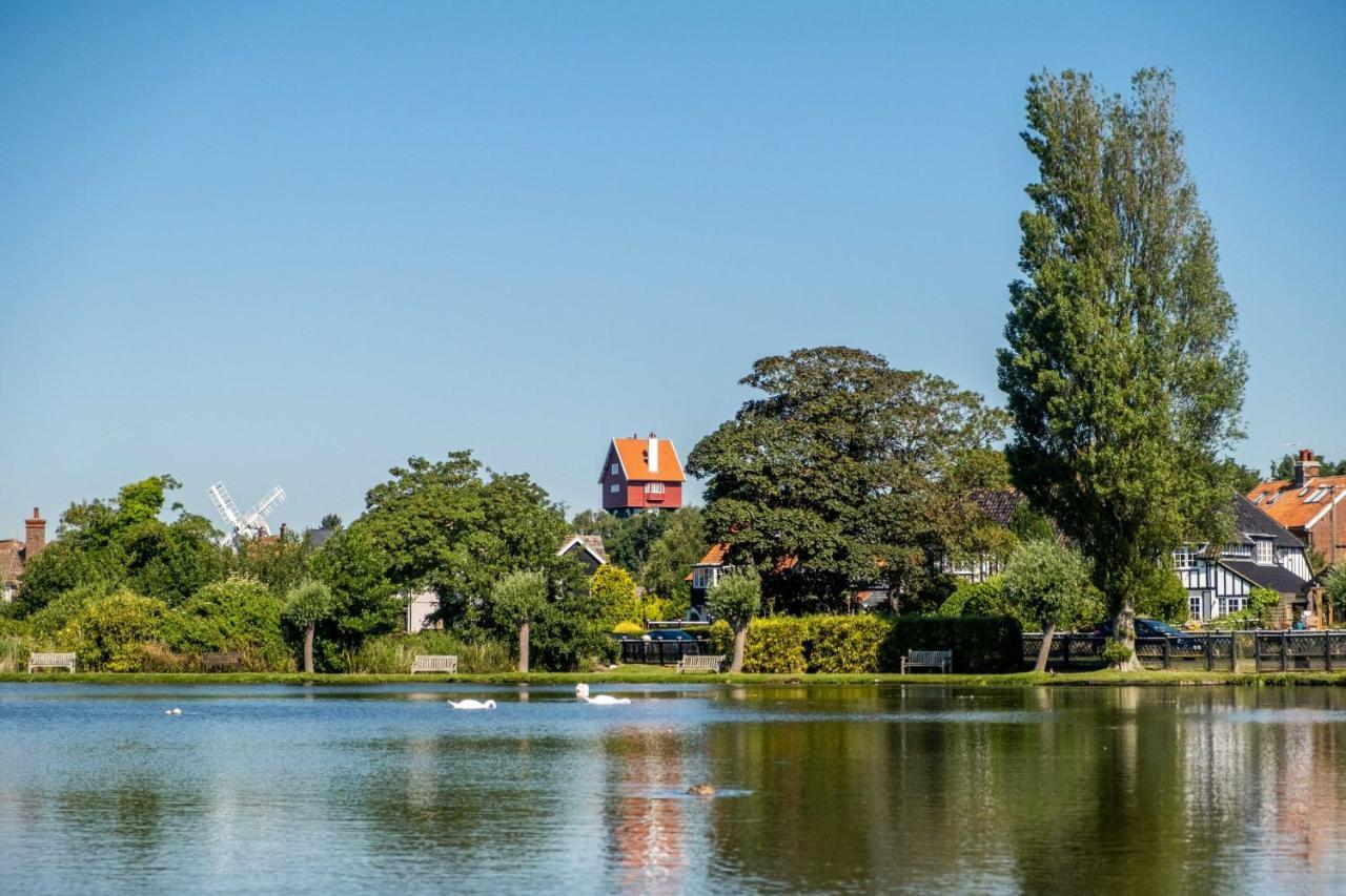Regatta - A Lakeview Apartment In Thorpeness - Aldeburgh Coastal Cottages 外观 照片