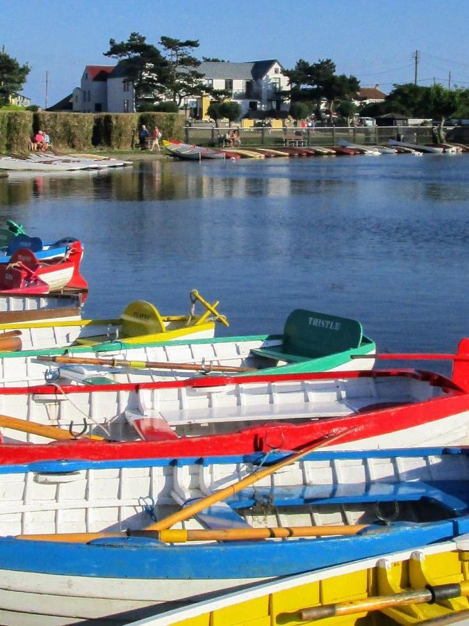 Regatta - A Lakeview Apartment In Thorpeness - Aldeburgh Coastal Cottages 外观 照片
