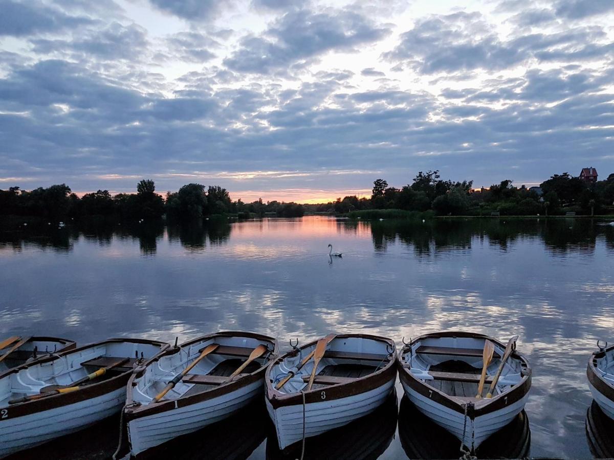 Regatta - A Lakeview Apartment In Thorpeness - Aldeburgh Coastal Cottages 外观 照片